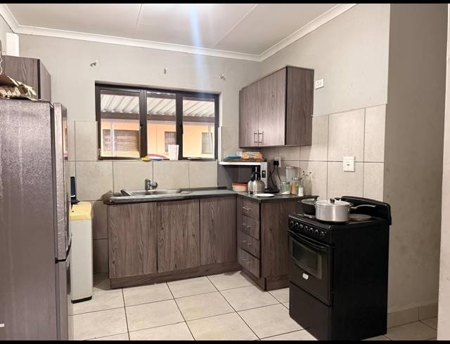 3 BEDROOM HOUSE FOR SALE IN WATERVAL EAST